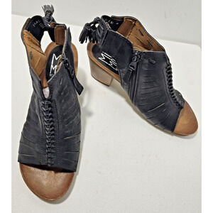 Miz Mooze Block Heel Maddie Leather Black Open Toe Sandals Zip up Boho Retro 40